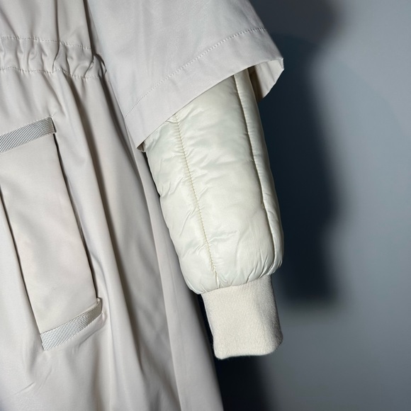 Monte Cervino winter white, long white puffer jacket size small - Picture 5 of 9